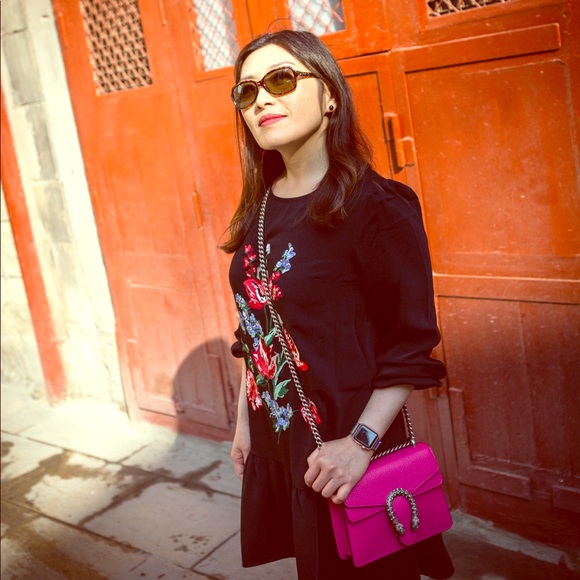 Meet your Posher, Carol - Picture 1 of 12